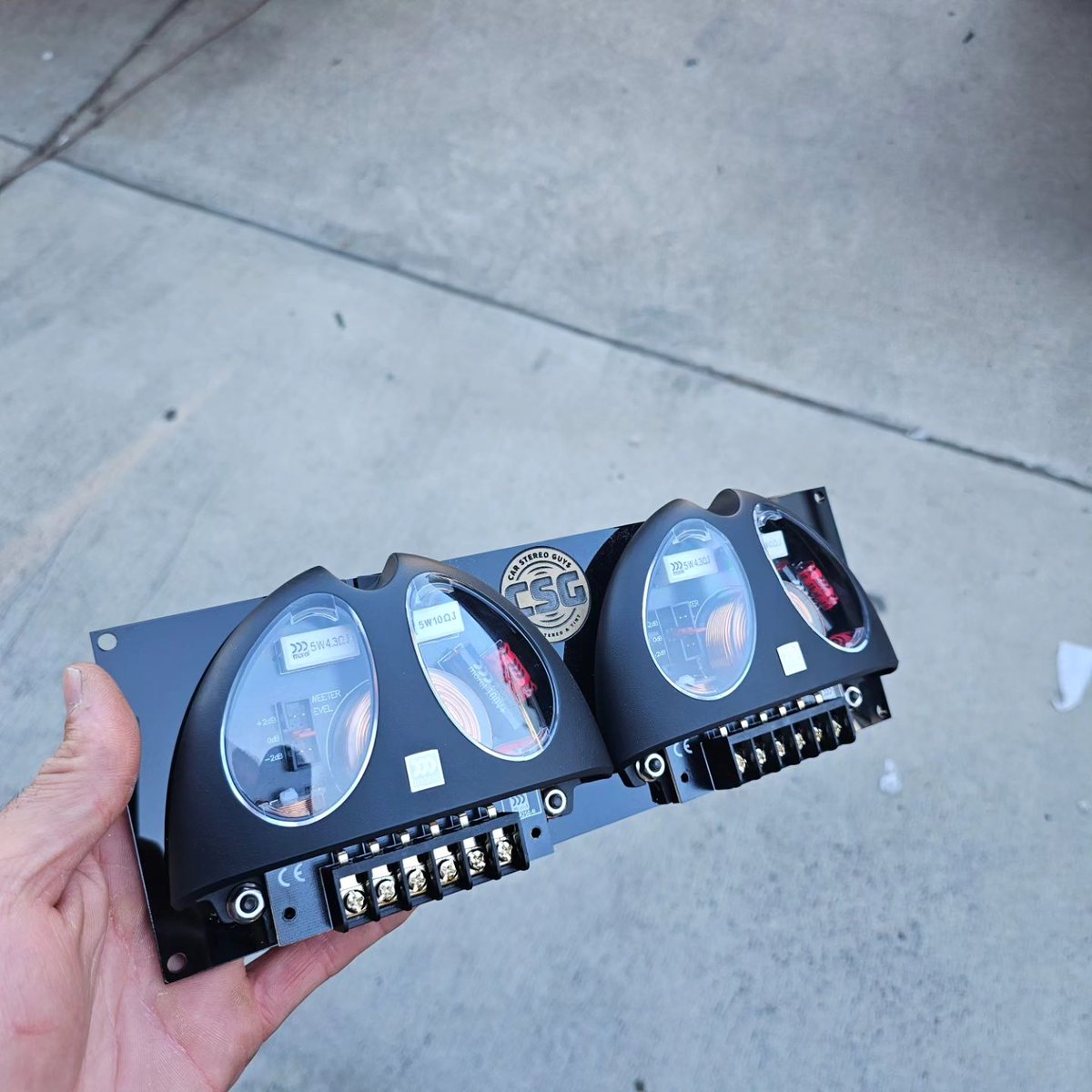 MorelHiFi's tweet photo. Check out this 1966 #Chevy #Caprice!
#Car_stereo_guys CA, USA, kept the vintage vibe while boosting the sound with a custom hidden ultra shallow Morel Virtus Nano Carbon Integra set. 
Explore -https://t.co/xeHphFsLAO
#morelhifi #morelcaraudio #1966ChevyCaprice #VirtusNanoCarbon https://t.co/trykH5ffa7