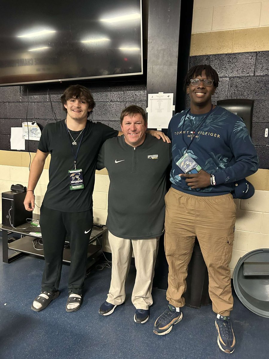 Thanks again for my game day visit @CSUFB! Great game 35/21! <a href="/CoachHollifield/">Adam Hollifield</a> <a href="/GabeGiardina/">Gabe Giardina</a>
