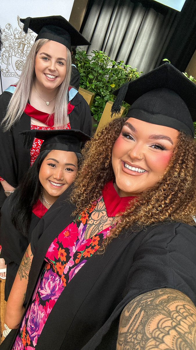 nursecourts's tweet photo. Graduating with my girls I started uni with 🩷 couldn’t have done it without them 🎓🥂 https://t.co/h5N4R5jd6L