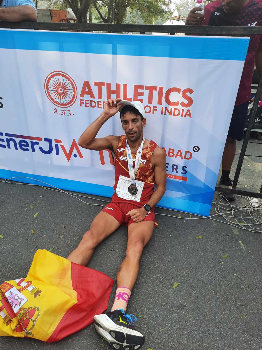 LMMBerlanas tweet media