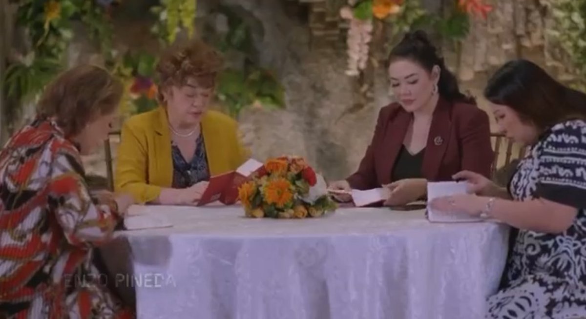 CBMLUpdates's tweet photo. Chismisan na may halong bible study 

#CBMLOnNetflixEP18
#CantBuyMeLove https://t.co/FRcxbiabhP