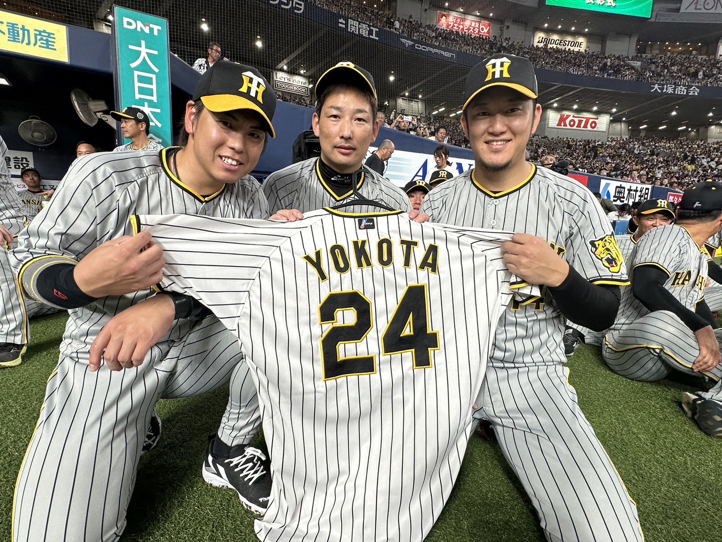 【阪神タイガース‼️】歴代阪神タイガース選手✨額✨ Amazon.co.jp: 阪神タイガース：歴代監督カード6枚セット 21