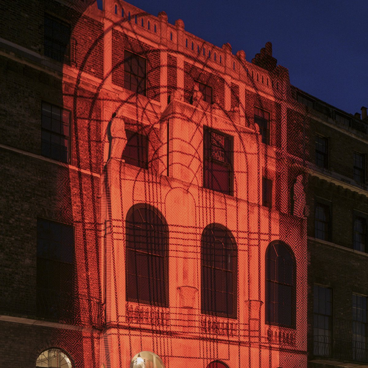 The Soane, illuminated – as you’ve never seen it before! 🎆✨ This unique work by artist Nayan Kulkarni is a contemporary take on the light shows that captured London imaginations during Soane’s time, as explored in our exhibition #GeorgianIlluminations. Isn’t it marvellous? 😍