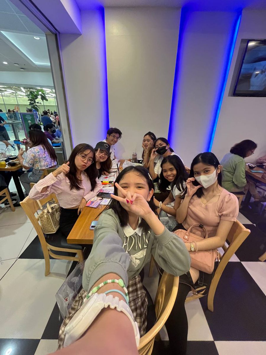 annieeeeeyo's tweet photo. [ 11/5/23: Changmin cse ]

Another day well spent 🤗 see u next time new fam :))

#내_청춘_큐야_생일축하해
#Our_youth_Q_HBD #4EVERMY115
#더보이즈 #THEBOYZ #큐 #지창민 https://t.co/DzexxnV9Ia