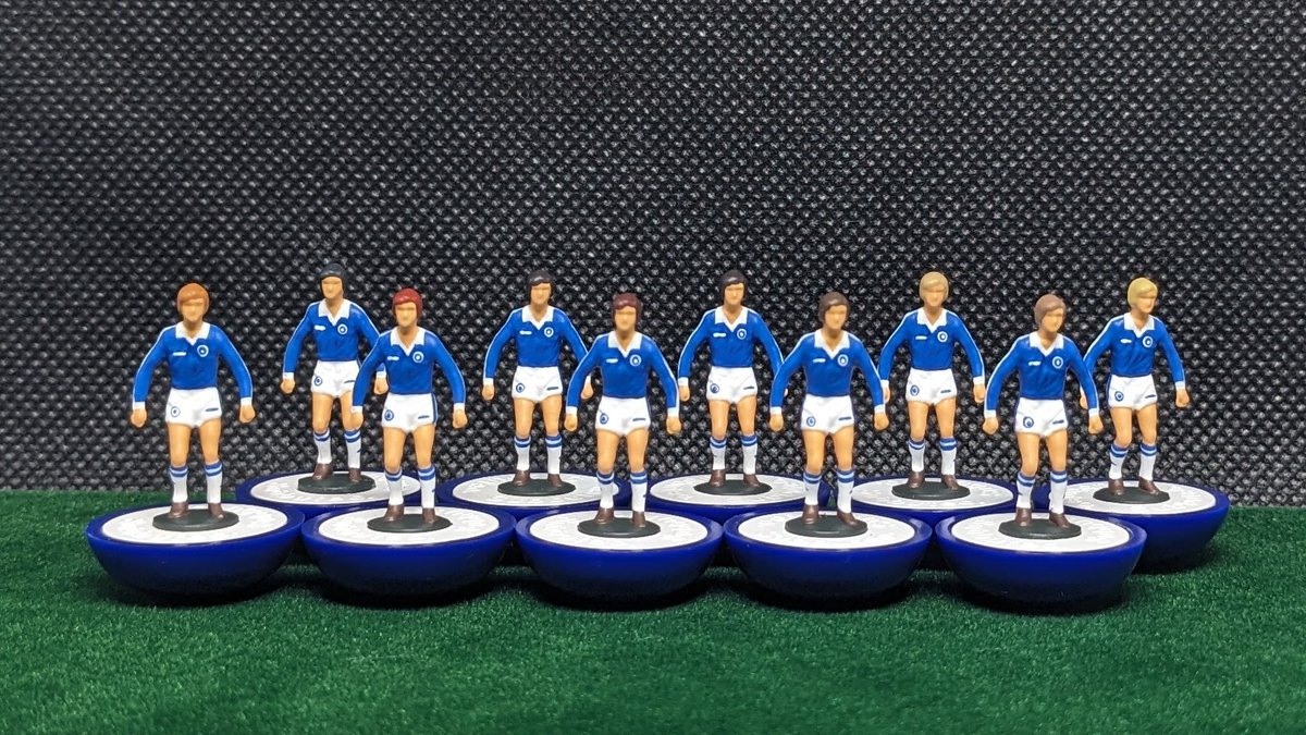 Another #subbuteo team to add to the restoration collection, <a href="/Everton/">Everton</a>! A repost/follow would really help get my art noticed  👀🎨🖌️

#subbuteocommunity #tablesoccer #soccer #football #calcio #tablefootball #vintage #retro #hobby #subbuteoart #photooftheday #boardgames #nostalgia