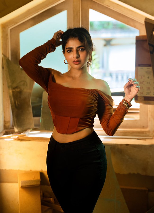 F-LM9l6WkAEWnvJ?format=jpg&name=900x900