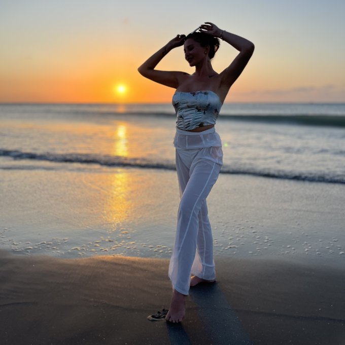 Coucher de soleil Br&eacute;silien 🇧🇷 https://t.co/DKVw0ZOEKZ<a href="/tag/goodvibes"class="tags"><span>#goodvibes</span></a><a href="/tag/gorgeous"class="tags"><span>#gorgeous</span></a><a href="/tag/bff"class="tags"><span>#bff</span></a><a href="/tag/summervibes"class="tags"><span>#summervibes</span></a><a href="/tag/copin"class="tags"><span>#copin</span></a>