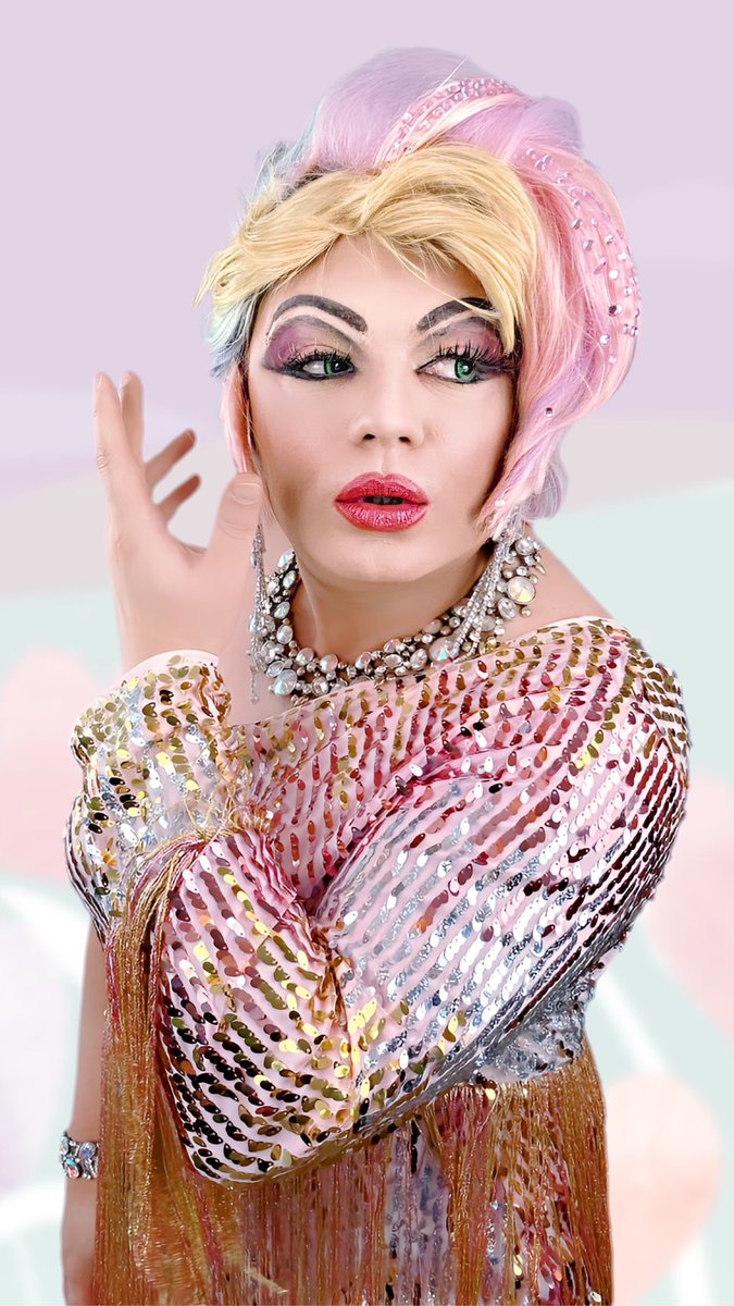 Happy Sonntag! Hair By: @Fey_Knus 

#plussize #biggirl #curvy #dragqueen #wigstyling #Empowerment