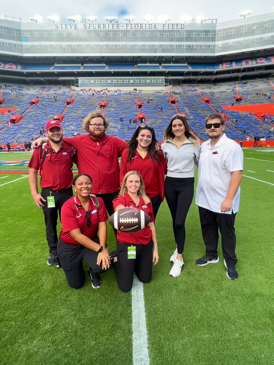 Bye weekend well spent watching the Hogs beat the Gators in overtime. #WoooPig <a href="/TheREALVidHogs/">Razorback Football Video</a>