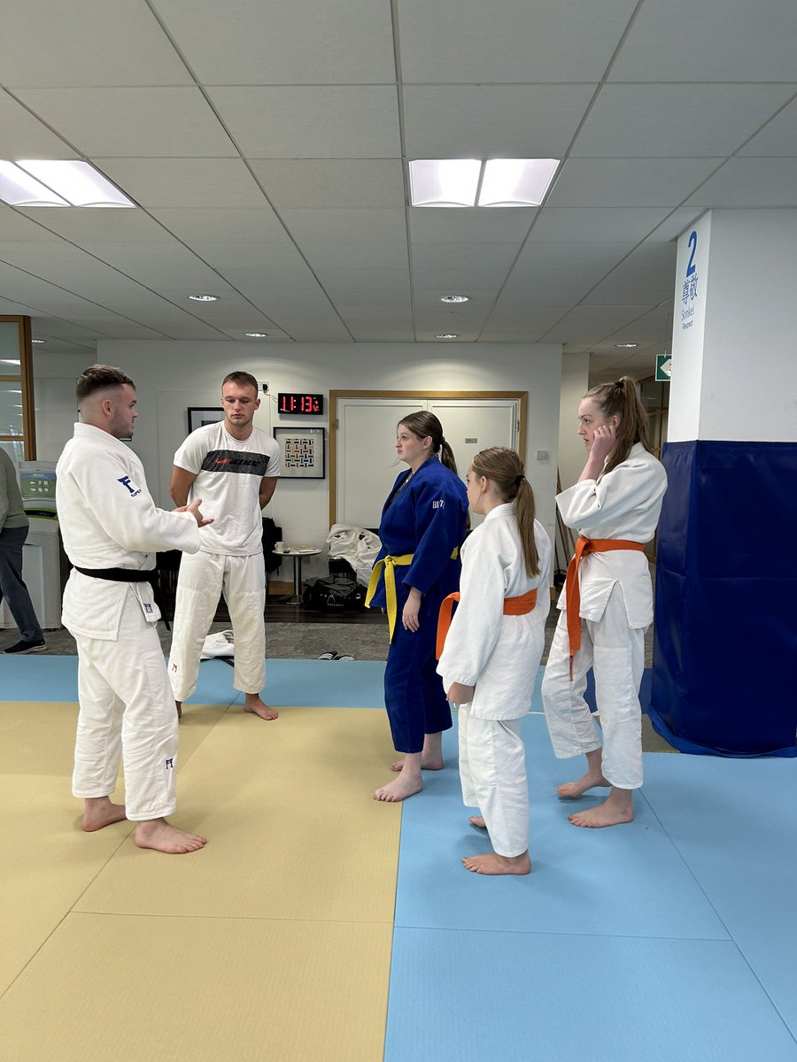 Kano said 'Know oneself and contribute to society' 
Adaptive judo workshop, power of judo! 
<a href="/SDS_sport/">Scottish Disability Sport</a> <a href="/JudoScotland/">JudoScotland</a> <a href="/projudoglasgow/">Pro Judo</a> 
<a href="/Hamiltonjudocl1/">inactive</a> 
Good to be back!
