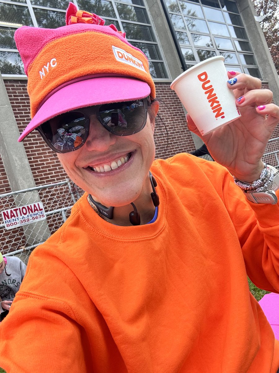 About to begin my 26.2 miles through the streets of New York City and it seems that I also run on Dunkin' 💜 @nycmarathon @DuncanMcGuire5 #TCSNYCMarathon