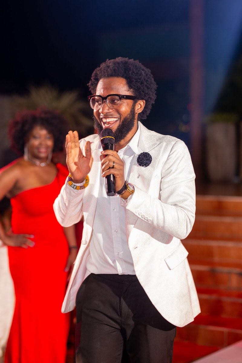 PmTheFinestMc's tweet photo. #Tarsco 1983 batch thanks for booking #TheFinestMc for your 40th Anniversary Celebration Dinner.

#ClassicMan #MasterCommunicator #Energygod #MadebyGod #UpnessStill #Blaklaaa 🤩🤩🤩 https://t.co/UVswlaeWvZ