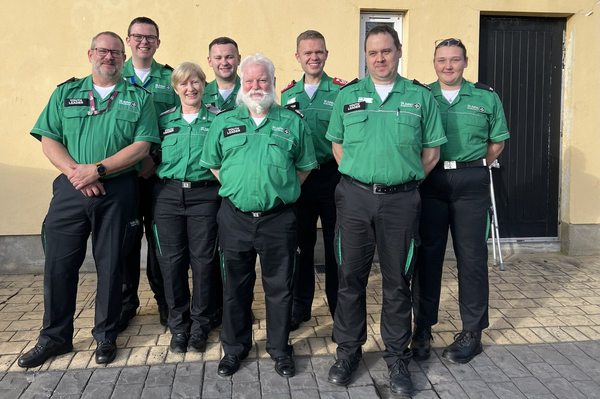 Andrew_Kerr90's tweet photo. Another 22  @SJA_NI Cadets from across Northern have completed their level 1 leadership course over the weekend. Great group of young people and leaders. I couldn’t have delivered  the course without the help of the fabulous team below 💚 #sjaniyouth #volunteering https://t.co/jc1BWiheCT
