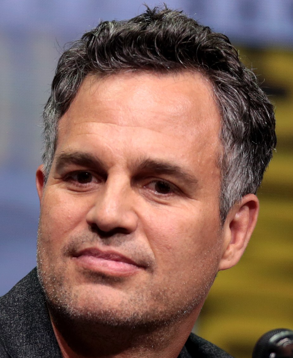 mikedub89's tweet photo. @megasett That dude to the left of you in the first picture looks like baby, nerdy Mark Ruffalo. Anyway cool pictures https://t.co/BbjG8il8s2