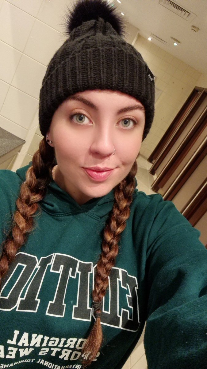 SassyVixen tweet media