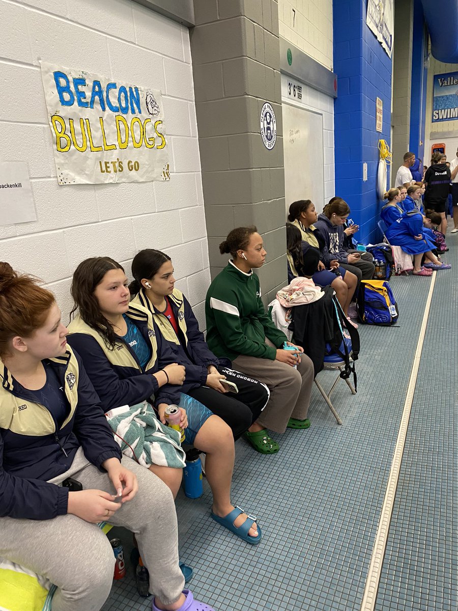 BeaconGreens's tweet photo. Girls Swimming Sectionals at Valley Central HS @BCSDBulldogs @LarryCo79540703 https://t.co/qXFeAtEUPh