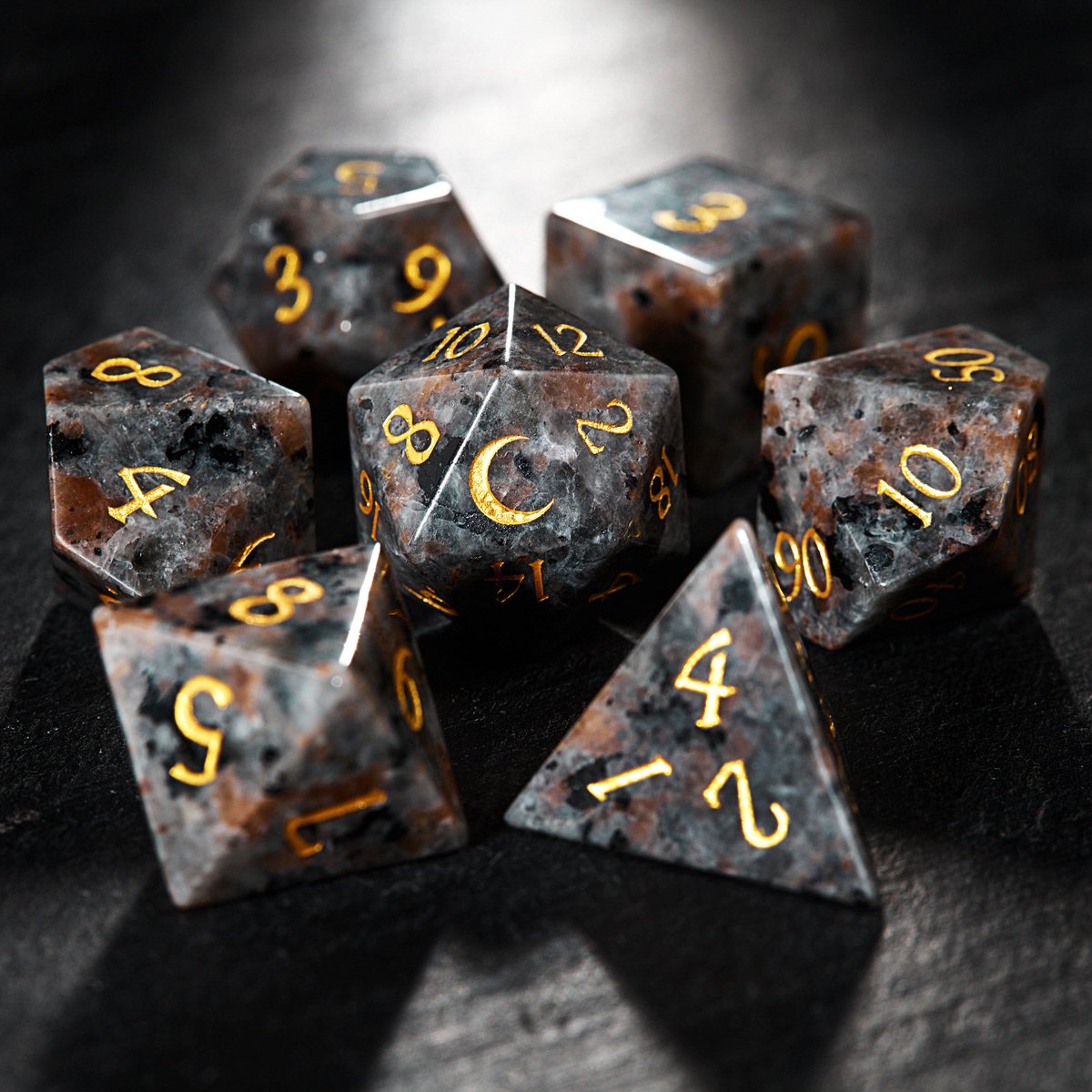 CrystalMaggie2's tweet photo. New material, New arrival🎉🎊👏

I love this set. What about you?❤️😍💕

#dnd #dice 

Order here ➤ https://t.co/M5SXnRtGJE https://t.co/2PK2bv4TkF