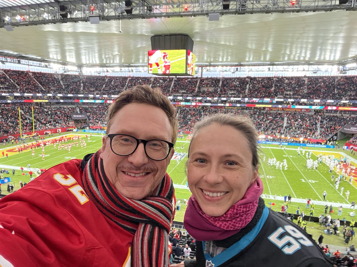 #chiefskindom #miamidolphins #nflgameday #nfl #NFLFrankfurtGames #ChiefsKingdom #cyberportde