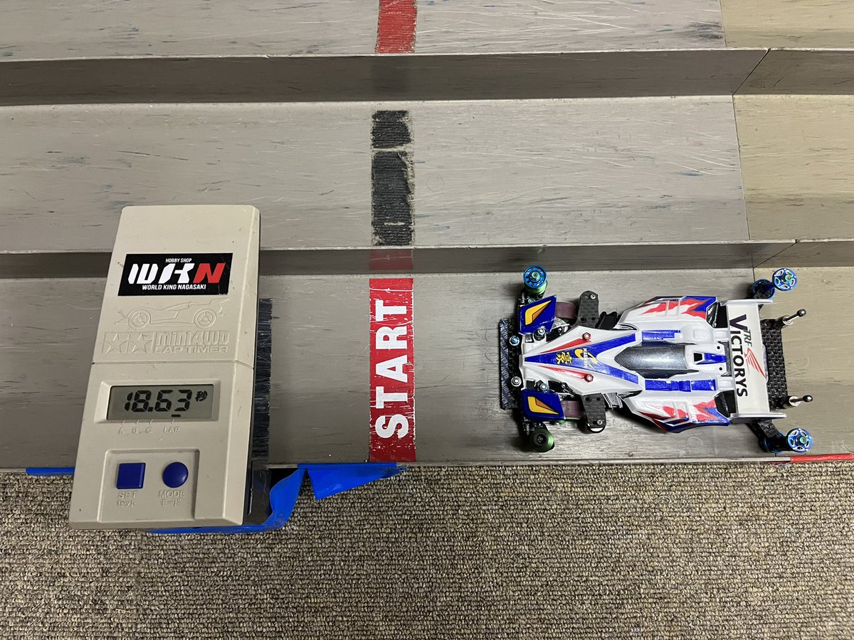 mvoBNjGbuJ6OFrs's tweet image. 金曜日に久しぶりWKNに行って来ました😊

夏のJC以降触って無かったので軽く調整✨

またレースに出れるように調整頑張ります👍

#ミニ四駆
#WKN
#サイクロンマグナム