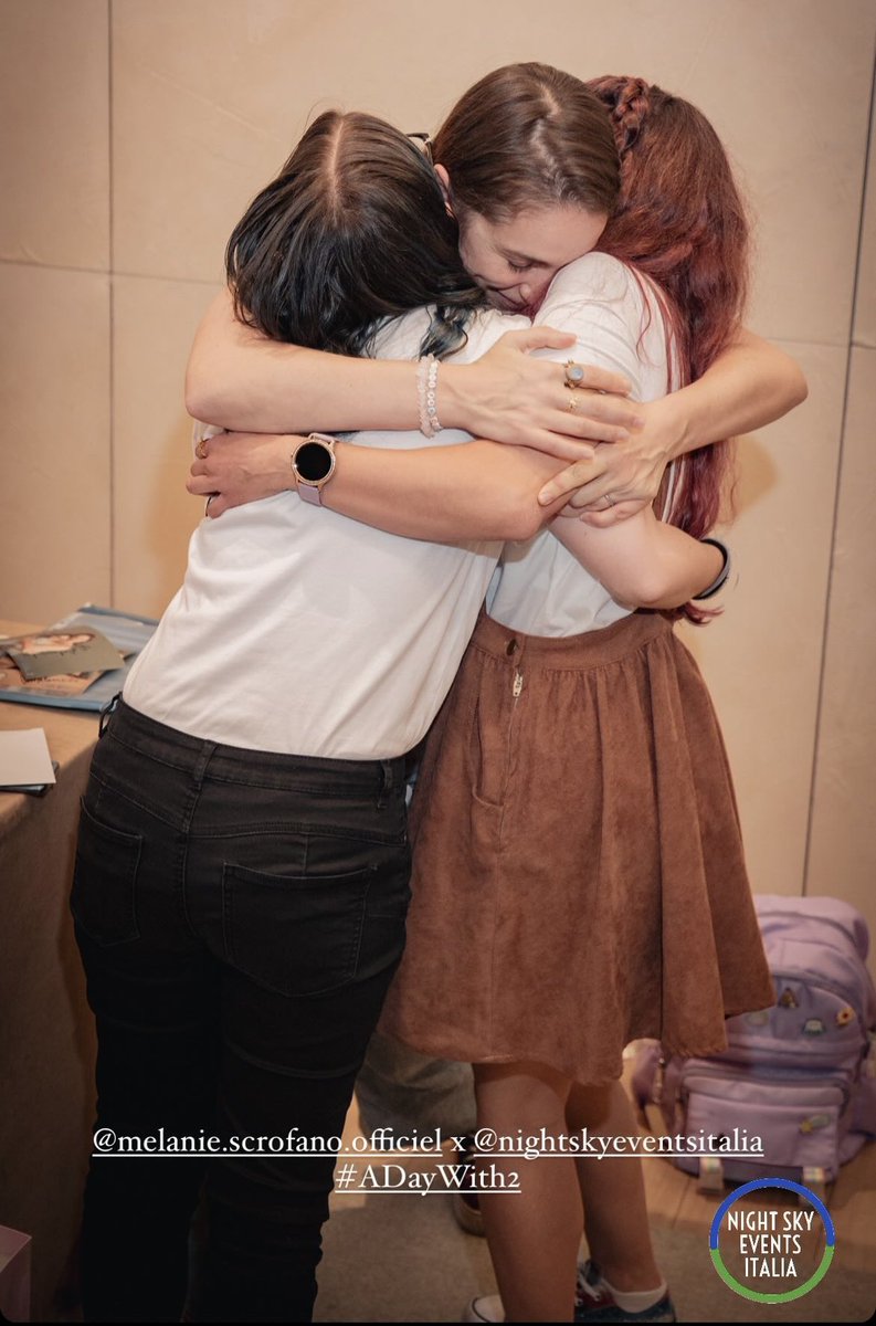 selndtroislaugh's tweet photo. My safe place, my safe person.
Thank you for the laughs, the hugs and the love. I love you beyond words, @MelanieScrofano 🩵
#ADayWith2 #WynonnaEarp https://t.co/wZbUNDCIGL