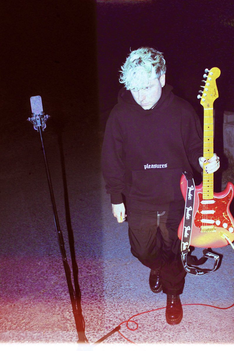 HEADFIX is out in 10 days fxckk 🤕

pre save here: lnk.dmsmusic.co/creaturecult_h…