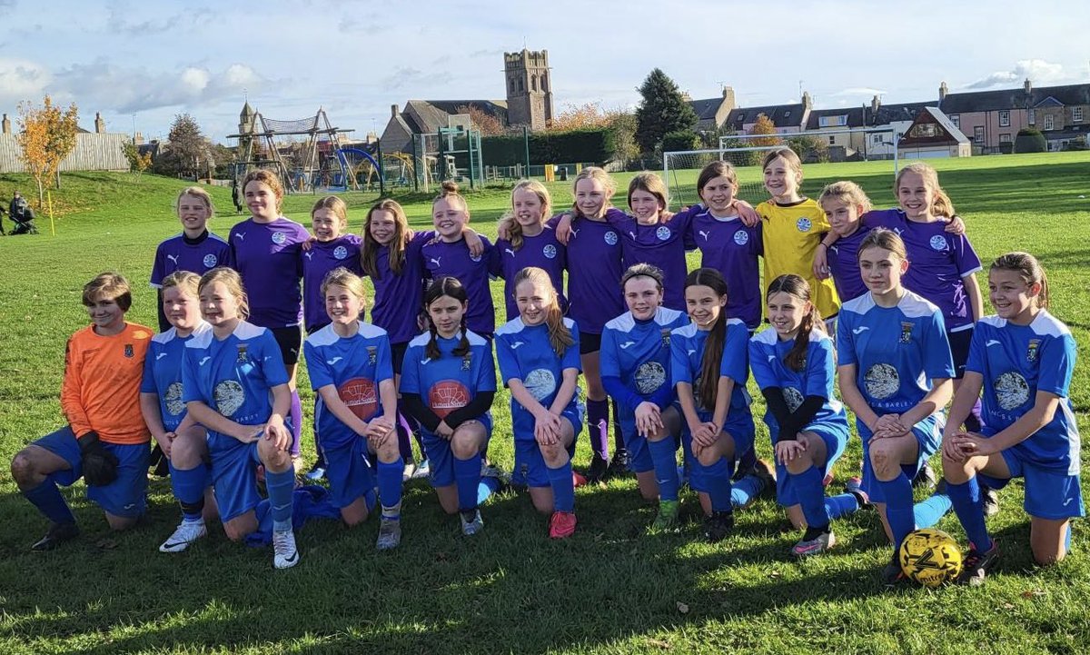 ColdstreamGirls's tweet image. Our U12 girls and @BTFC07 Lavenders played out a thrilling end-to-end game at Home Park this morning, with lots of fabulous attacking play on show. Well done to both teams 👏🏻💙
