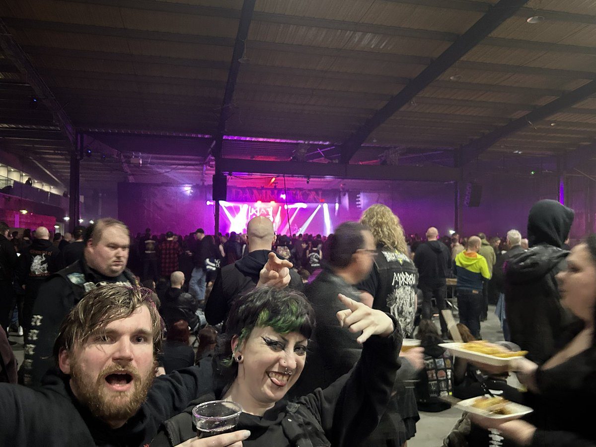 Pissgrave's tweet image. Heavy metal will never die. Grateful for these beautiful people