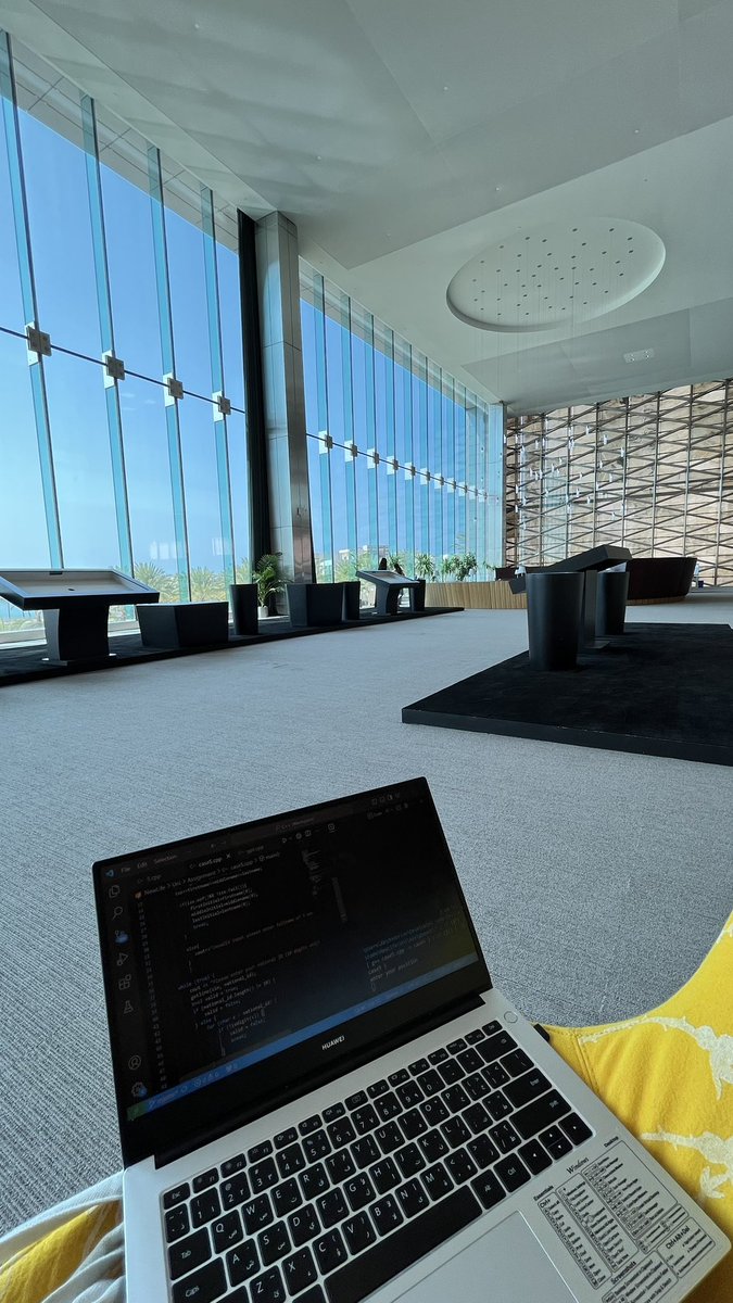 DanahDeveloper's tweet image. مكتبة كاوست✨🪐🪄