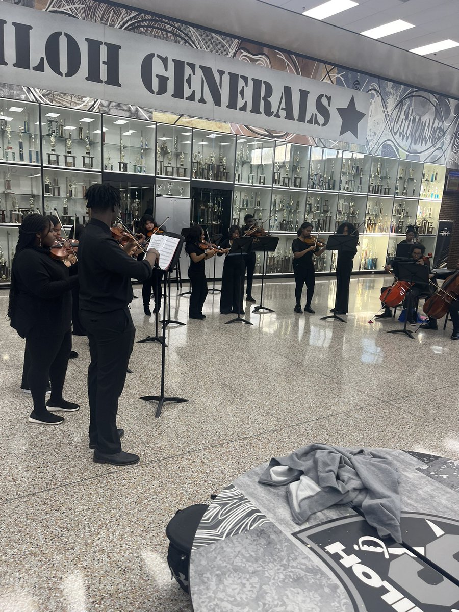 ShilohGenerals's tweet photo. Day 64A (The Weekend) - #Salute to our orchestra students for closing out this Green Cell Youth Sustainability Conference this weekend! It was a musical delight! #MoreThan180DaysofPRIDE https://t.co/VmS5Bm7iWE