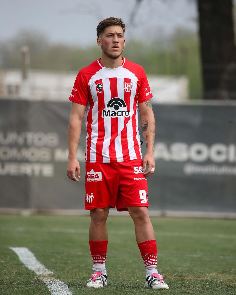 El apellido hermano!

Luca Klimowicz 🔥.