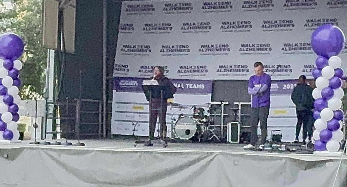 BowersForTexas's tweet photo. Honored to start my day yesterday by kicking off the Walk to End Alzheimer’s in Dallas with the @alzassociation and my colleague @VentonJonesTX #HB568 https://t.co/PpAQRTR0Es