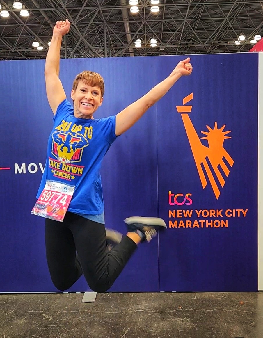 WWE Hall of Famer, Molly Holly, is running the NYC Marathon today for @ConnorsCure! ❤️