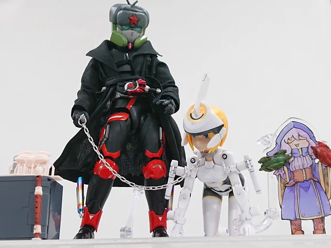 来週のAKガーデン!ガランベールでいくぞ!頒布物はキョンシーアームズ!ペットセット!あとカニと余ってるリコーダー! 