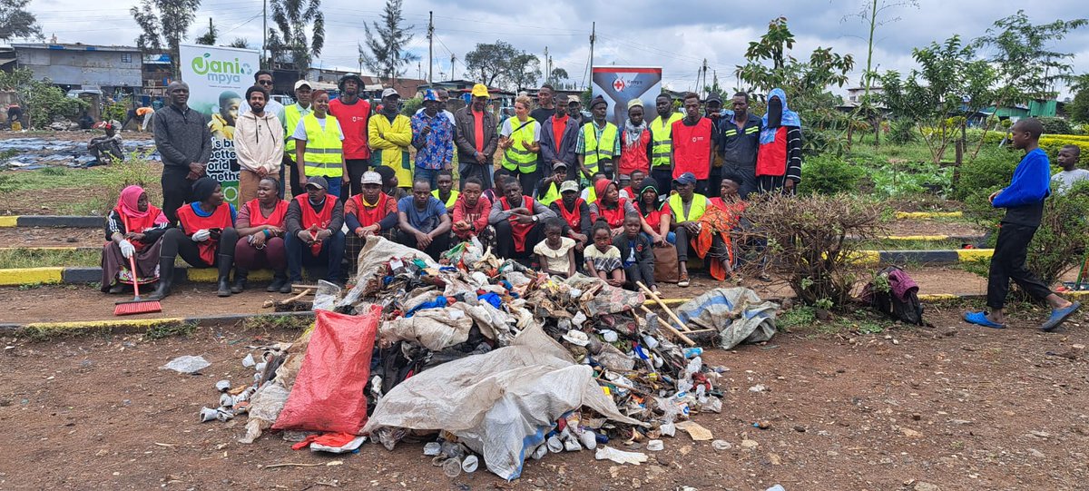 EcoMinds01's tweet image. 🌟 It was a tremendous success! 💚 Let&apos;s continue making a positive impact on our environment.

#CleanUpForChange #RecycleForTheFuture