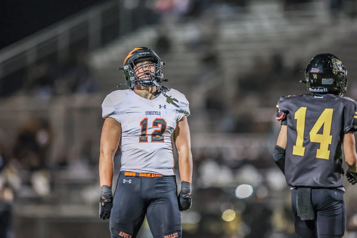 AVSunDevilFB's tweet photo. Pics are in 🔱
📸 : @ryanssportswatch
•
#GoDevils #CIFSS #SunDevilPrideIsContagious #MRL #SoCal #Linemen #OLine #OffensiveLineman #Defense #TackleFootball #D5 #Bleechr #Hudl #HighSchoolFootball #DoRight #DoYourBest #DoUntoOthers @avhs_news @AVUSD @cifss @cifsstaylor https://t.co/wGvhX0n87P