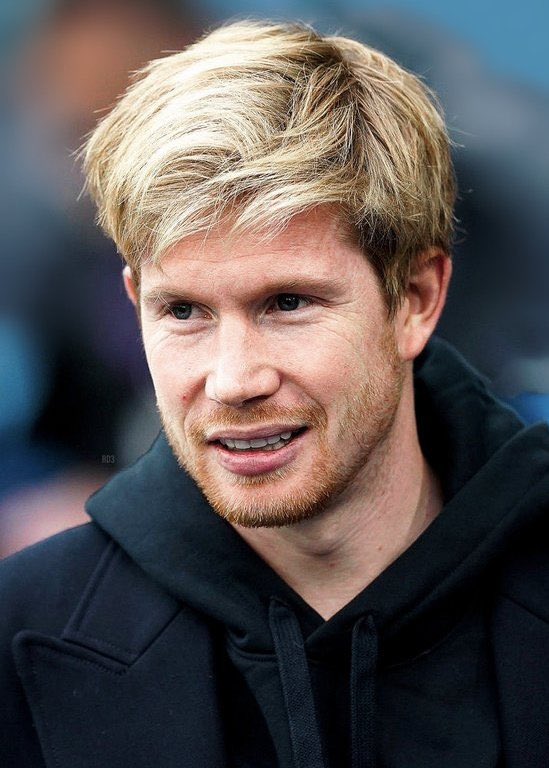 ErlingRoIe's tweet image. Why is De Bruyne looking majestic ever since that injury