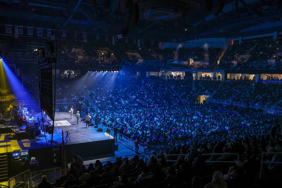 jgrohoske9's tweet image. You know when your photography is on point when the show takes all your photos and posts them as their content. 

Feel free to credit the venue or ask to collaborate. 🤷‍♂️

📷 @CanonUSA R6 Mark II 

#teamcanon #perksofthejob