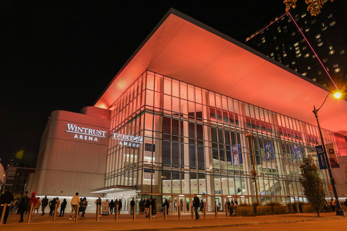 jgrohoske9's tweet image. You know when your photography is on point when the show takes all your photos and posts them as their content. 

Feel free to credit the venue or ask to collaborate. 🤷‍♂️

📷 @CanonUSA R6 Mark II 

#teamcanon #perksofthejob