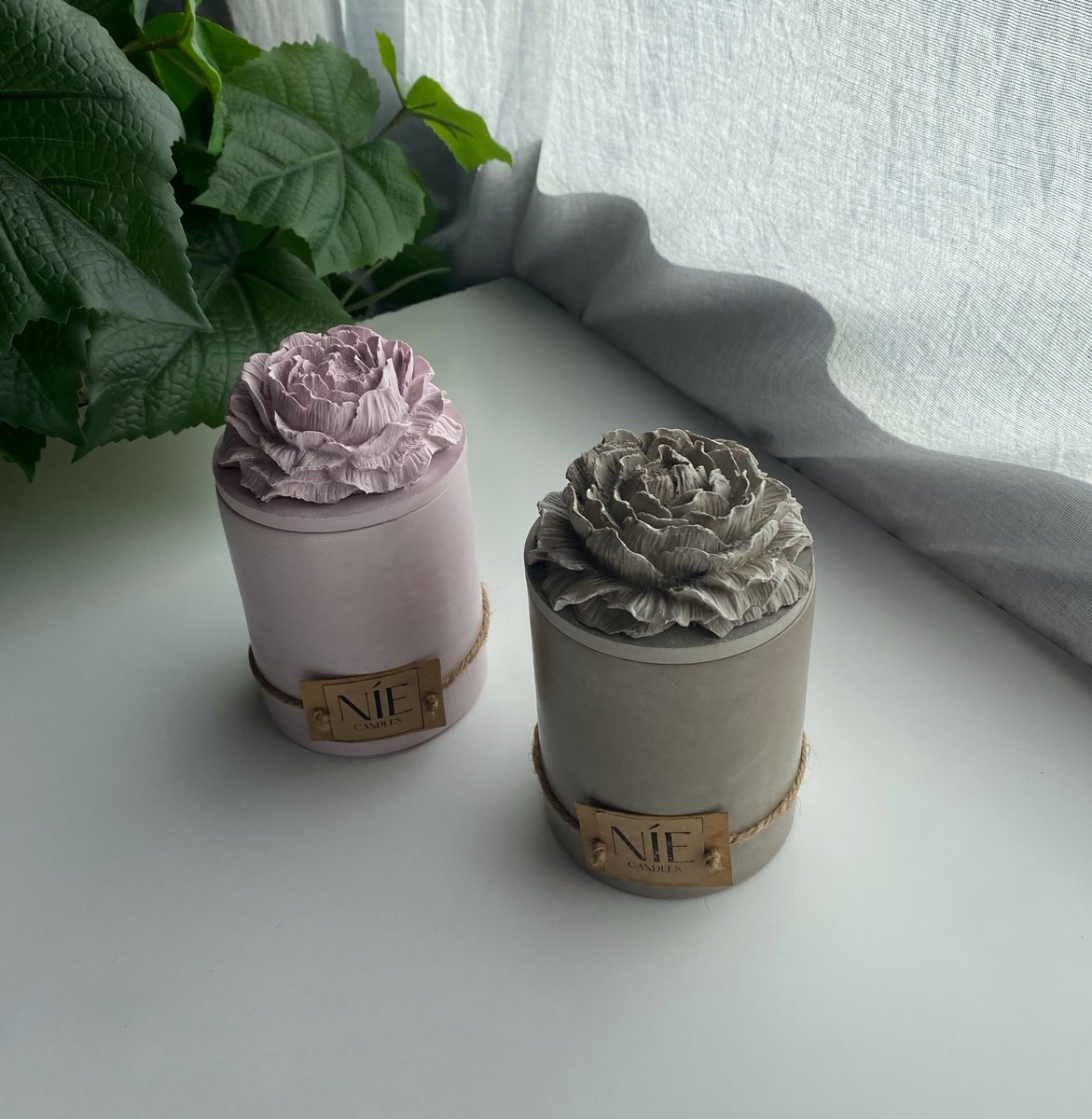 hola! mi mami tiene un pequeño emprendimiento de velitas, wax melts y cositas de cemento hechas a mano ❤️ os dejo su instagram por si os interesa algo! instagram.com/nie.candles?ig…