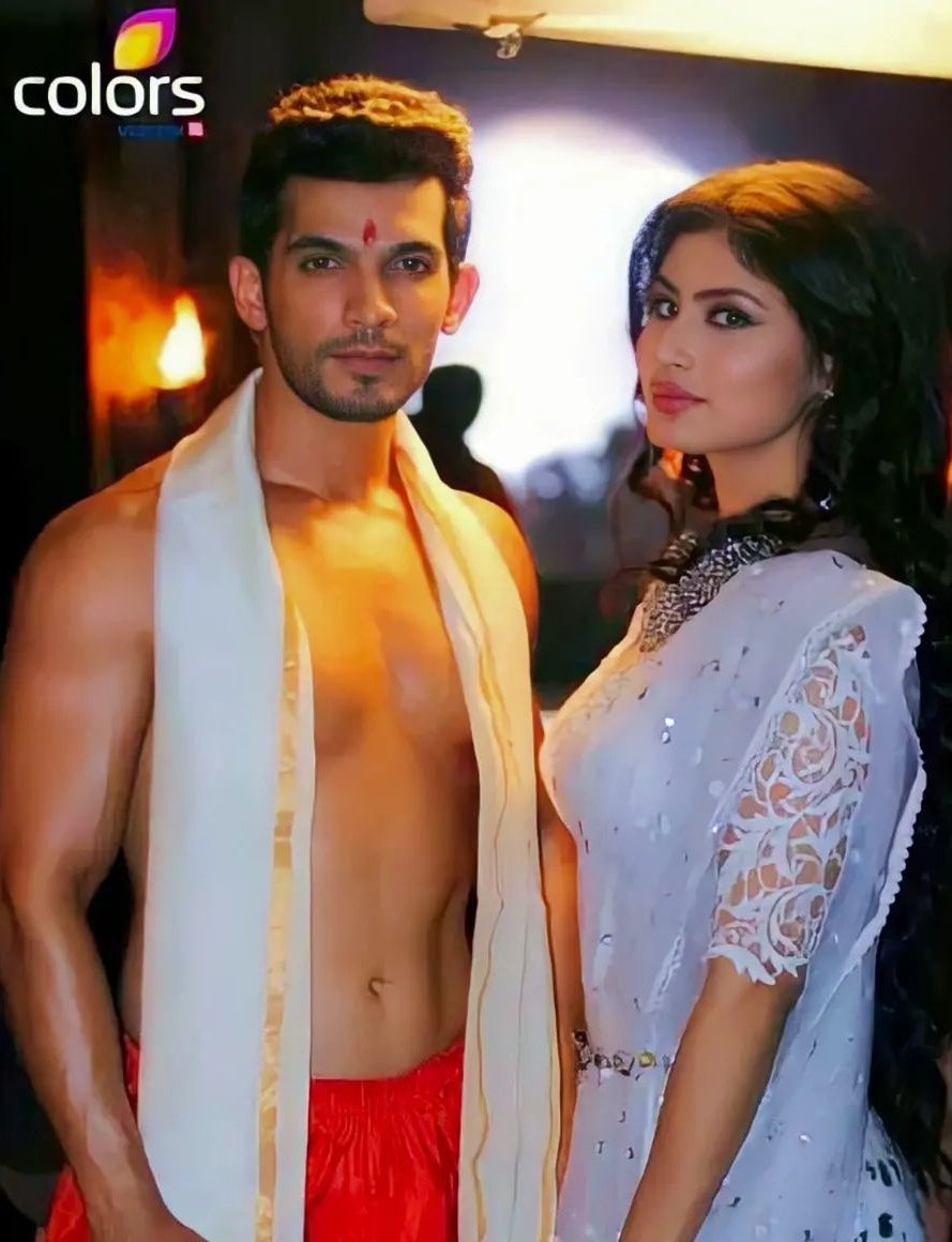 moonstorie43826's tweet photo. The Good Old Days 🤍🍁🥺

@Thearjunbijlani @Roymouni 

#ArjunBijlani #MouniRoy https://t.co/MzaXrhpESz