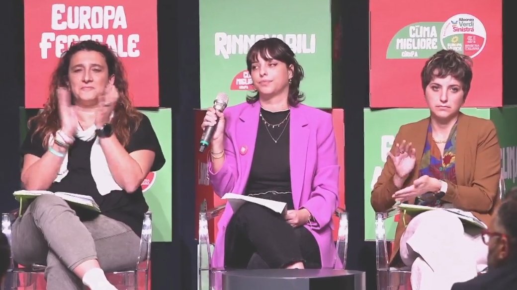 PossibileIt's tweet photo. Io non voglio pensare a quello che succederà se vince la destra sovranista, voglio pensare a quello che succede se vinciamo noi. Là fuori c'è una generazione che reclama una voce, dalla questione climatica a quella migratoria. Diamole una possibilità. @piumej #Unclimamigliore https://t.co/NryAV55a6i
