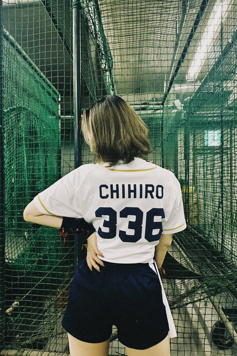 chi_hiro827's tweet photo. 今年も日本シリーズの舞台に連れてきてくれたオリックス・バファローズ⚾️
連覇には届かなかったけれどもう一度頂点に立つバファローズが見れるようにこれからもずっと応援し続けます📣

#ありがとうオリックス 

選手の皆さん、ファンの皆さんお疲れ様でした！

#オリックスバファローズ #日本シリーズ https://t.co/rfFGnrxcJm