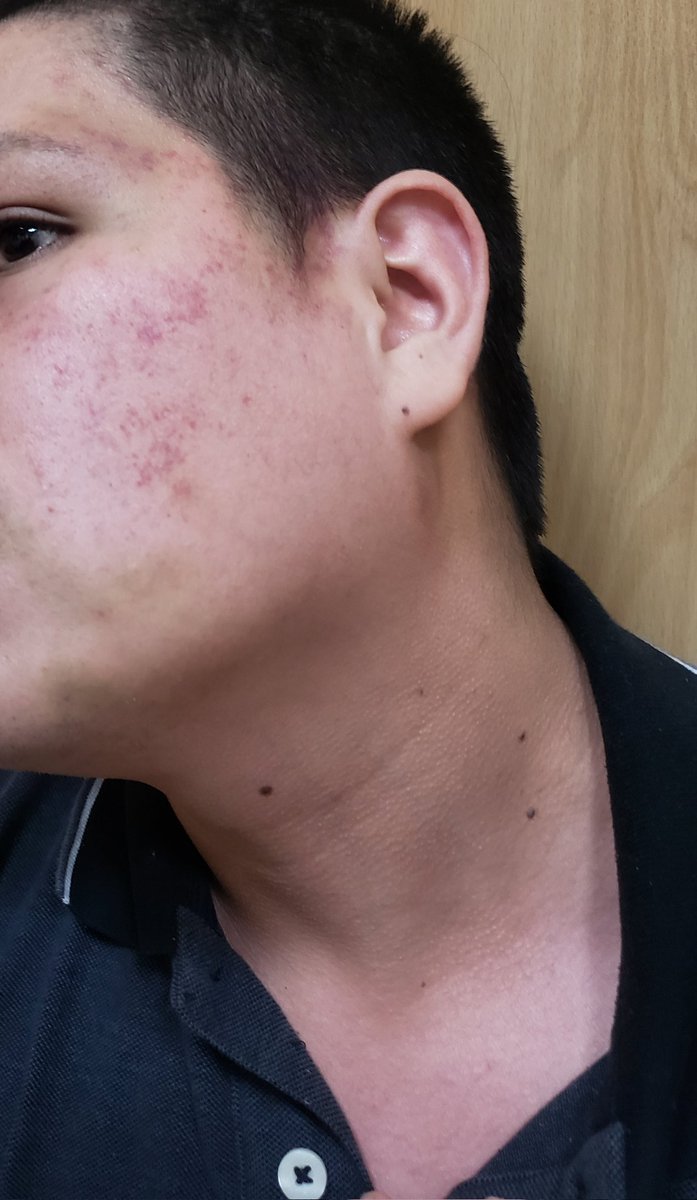 Solidaridad con #Kaviedes hace casi 1 año me sucedió algo similar la diferencia es que no soy figura publica y conmigo hizo lo que le dio la gana la policia y una mala fiscal quién llevo mi causa. En el parte los 5 policias dijeron que yo les había pegado pero fue lo contrario.