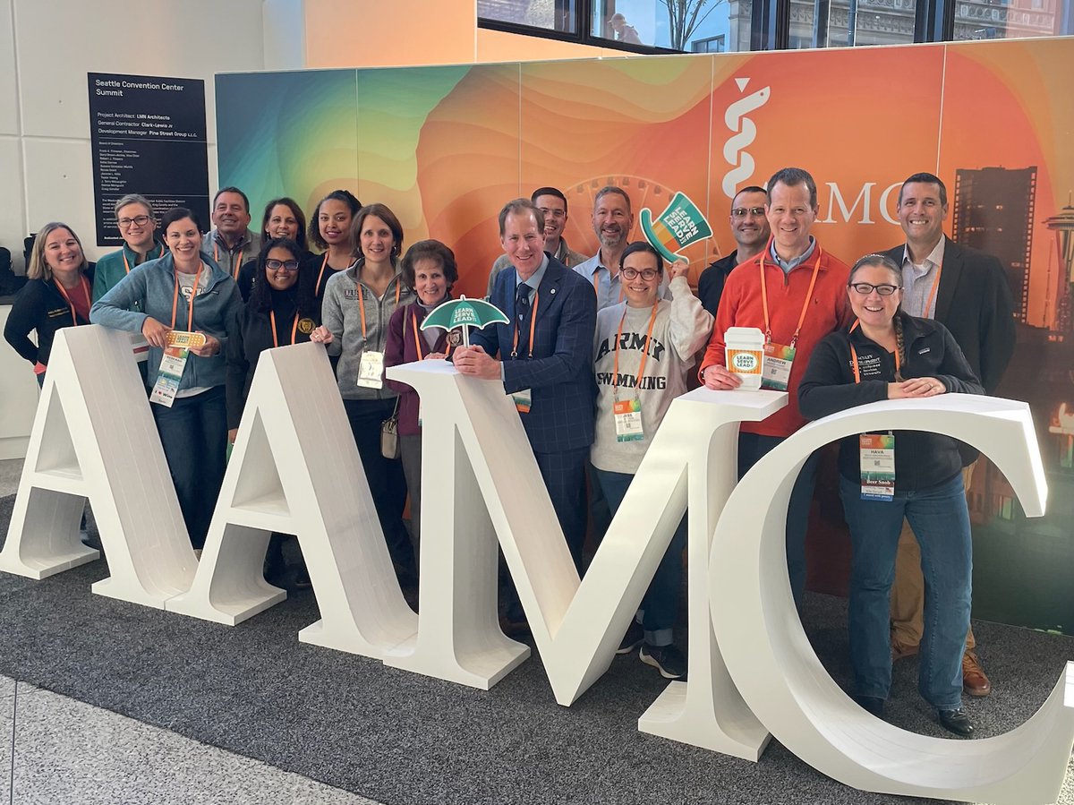 Hanging out with the best medical educators in @MilitaryHealth = Not a bad way to spend a weekend. #AAMC23 @AAMCtoday