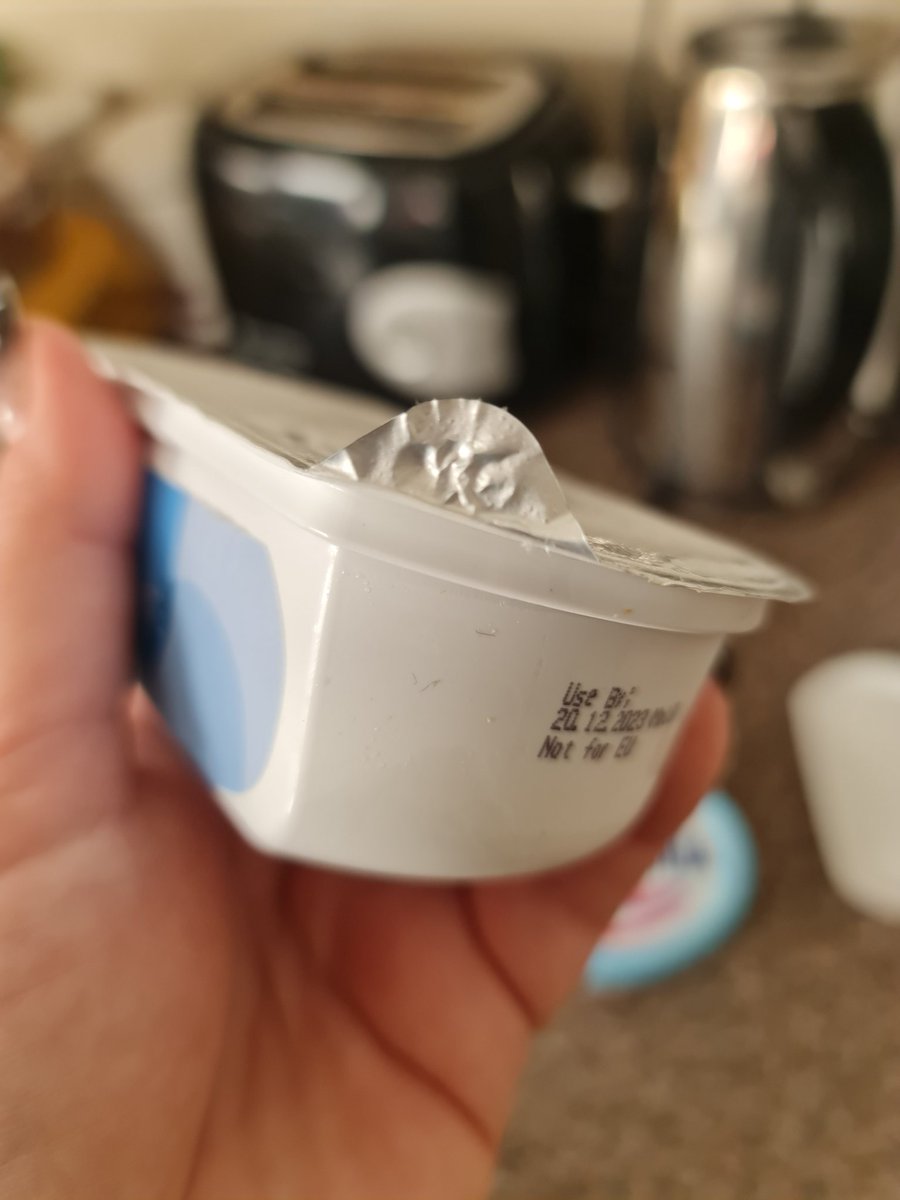 LizzieNobrega's tweet photo. Hey @asda why bothering putting a tab on your product if cannot be used!? Don't know what kind of glue was used because I couldn't open it, not even with my teeth. Had to use a knife! 😩 https://t.co/6zOPCMxqTl