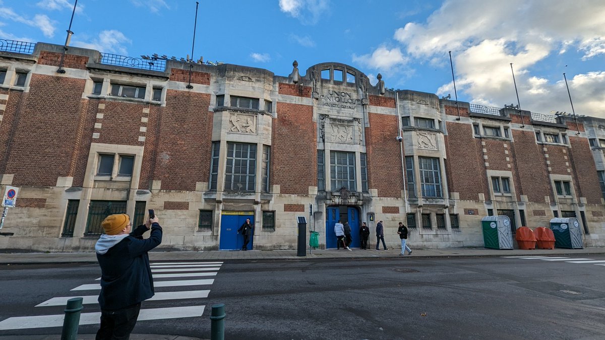 Sunday night football!