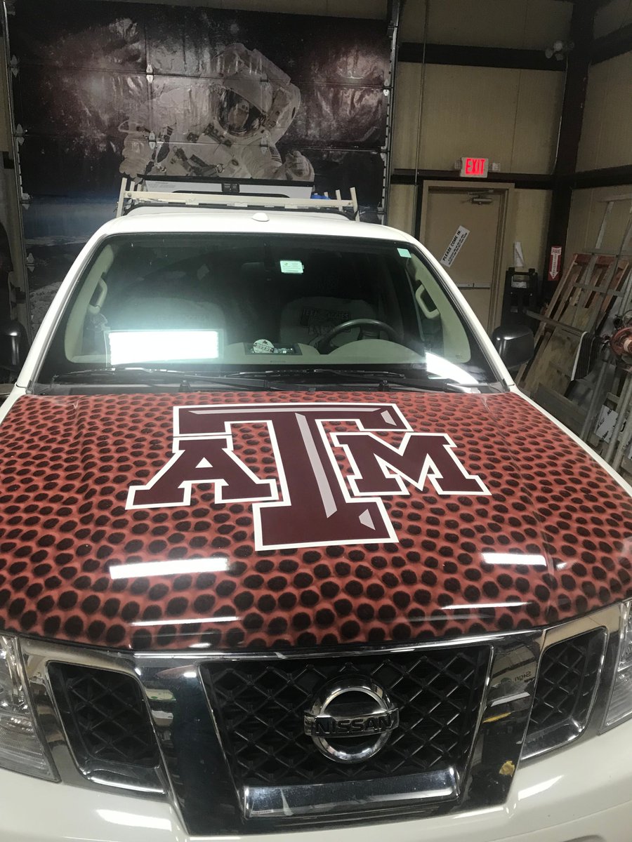 Sundays are for football, and we've taken it to the next level! 

#Customsigns #custombusinesssigns #signcompanyhouston #businesssigncompany #fleetwrapgraphics #texasam #footballgraphic #customtruckgraphic #biggestfan