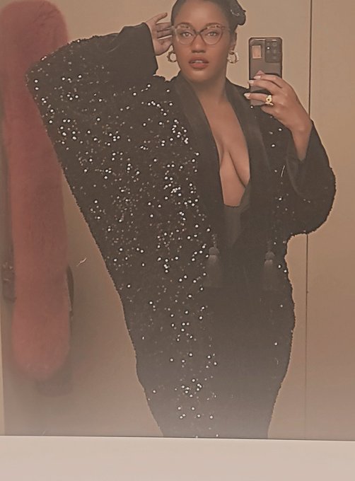 About last night 🌙 ✨️  I do believe I found a place to add to my favorites list.   (On another note.