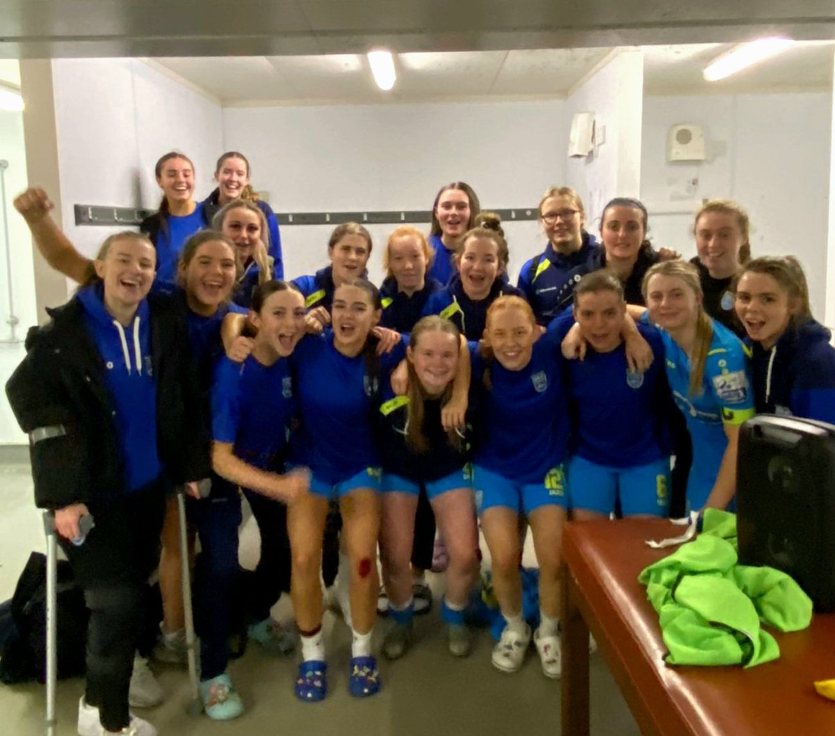 DLRWaves's tweet photo. What a performance! 

Coming from a goal down to win 2-1 in extra time, our U19s have set up a Shield final with Galway United or Treaty United next weekend.

Zoe Leonard with two brilliant finishes. Great character shown from all the squad. ⚽️⚽️ https://t.co/HendOdI394