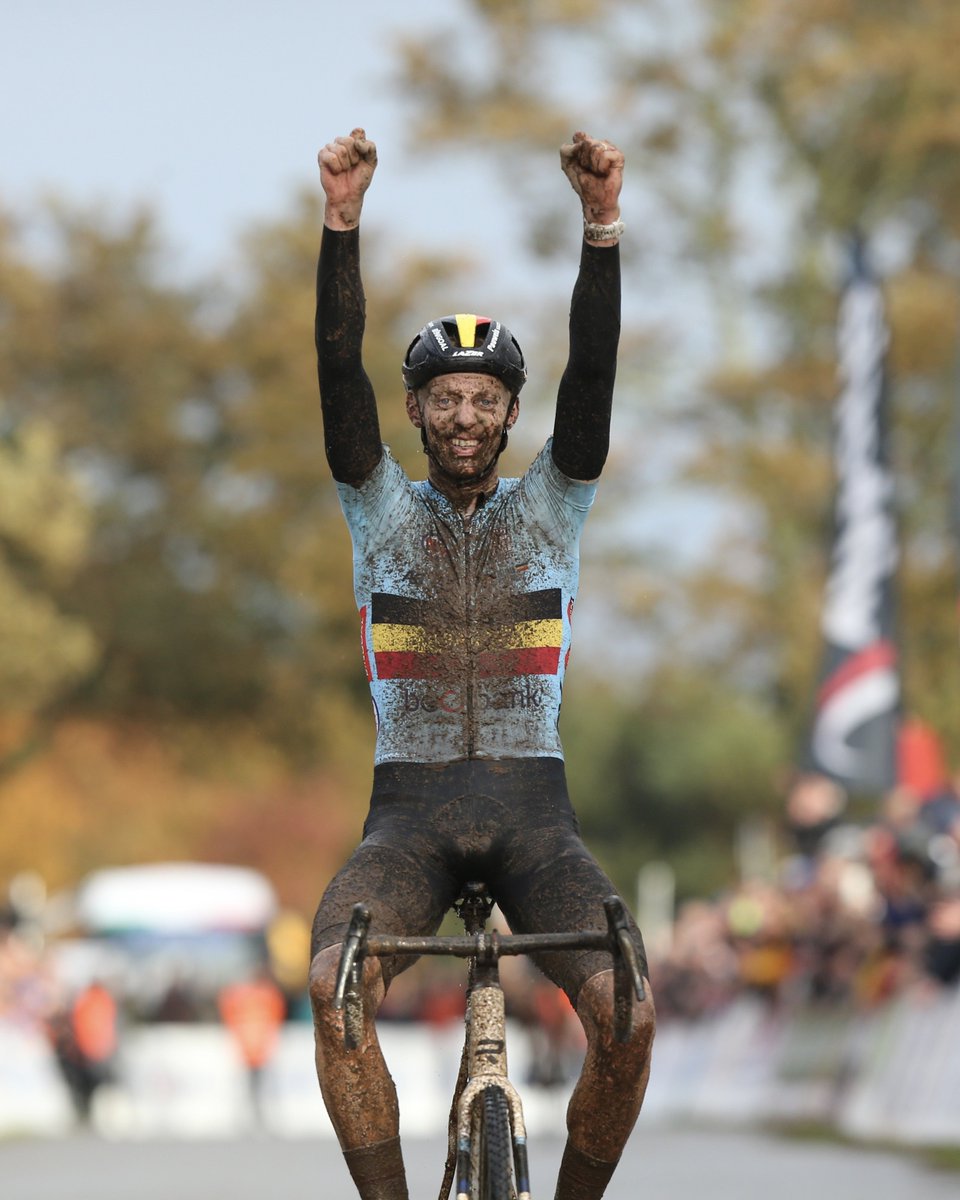 ✨ EUROPEAN CHAMPION ✨

<a href="/vth_michael/">Michael</a> prolonged his European CX title with an impressive solo in Pontchâteau 🤩🙌

📸 Photopress.be #EuroCross23 #FightToTheFinish